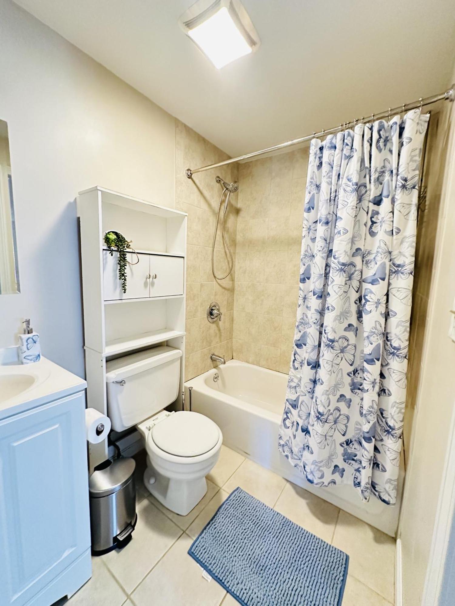 Cozy, Pleasant 2Br Apt In Beach Community! Norwalk Exterior foto